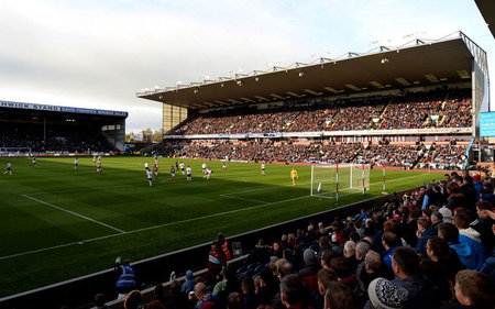 展示了他对 展示了他对